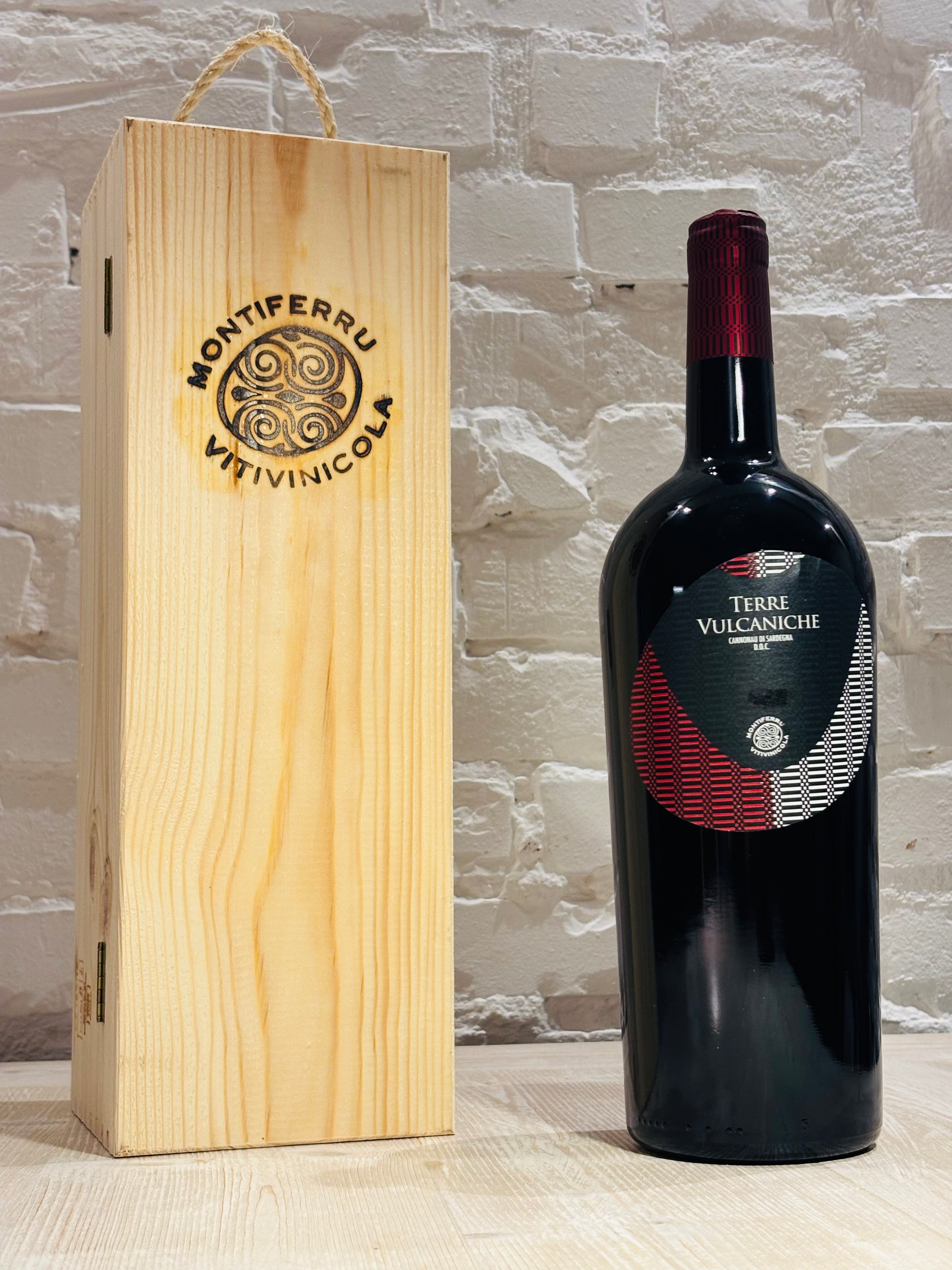 Scatola in legno e Terre Vulcaniche DOC MAGNUM 150 cl