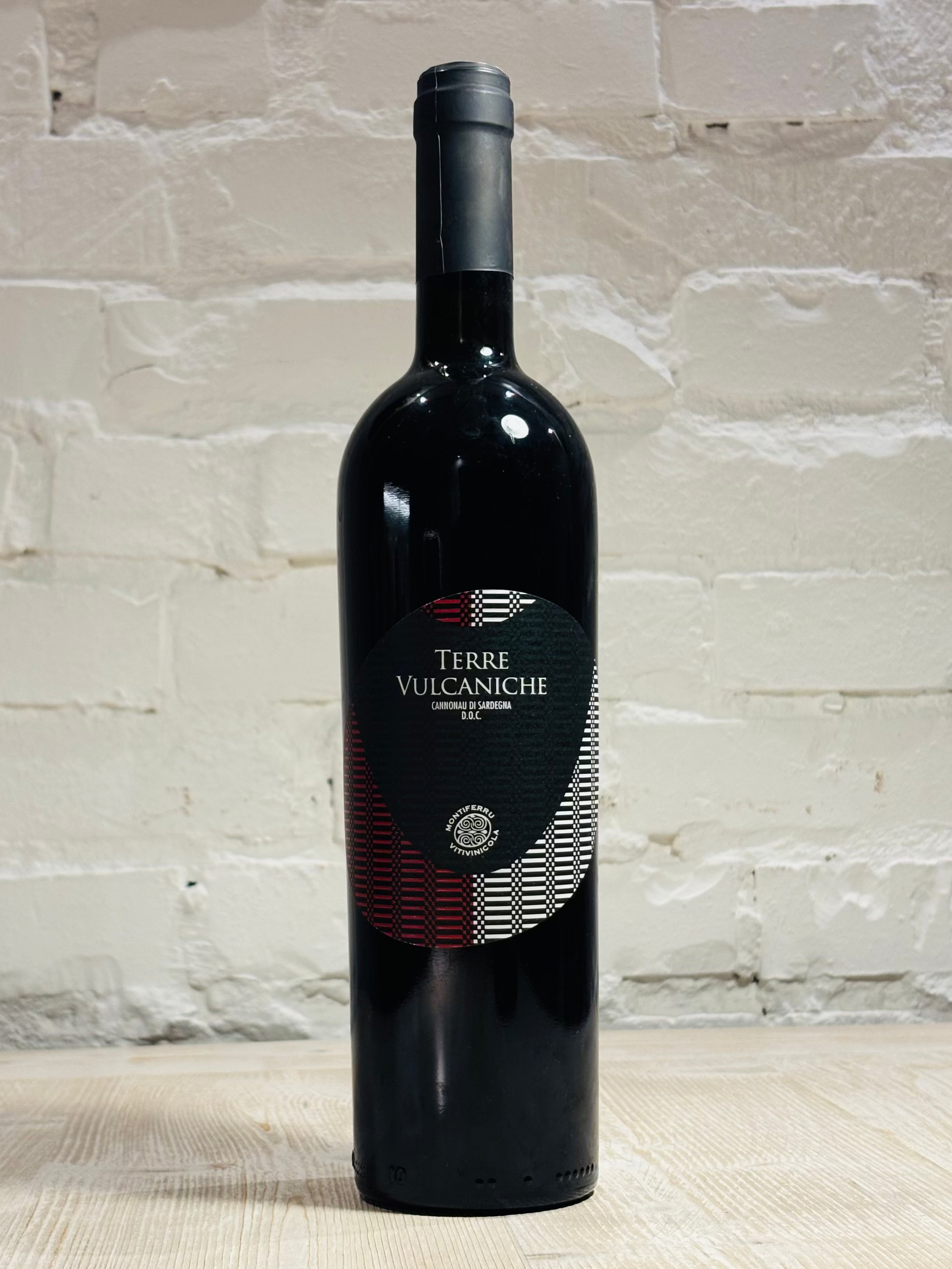 Terre Vulcaniche DOC, Cannonau di Sardegna 75 cl